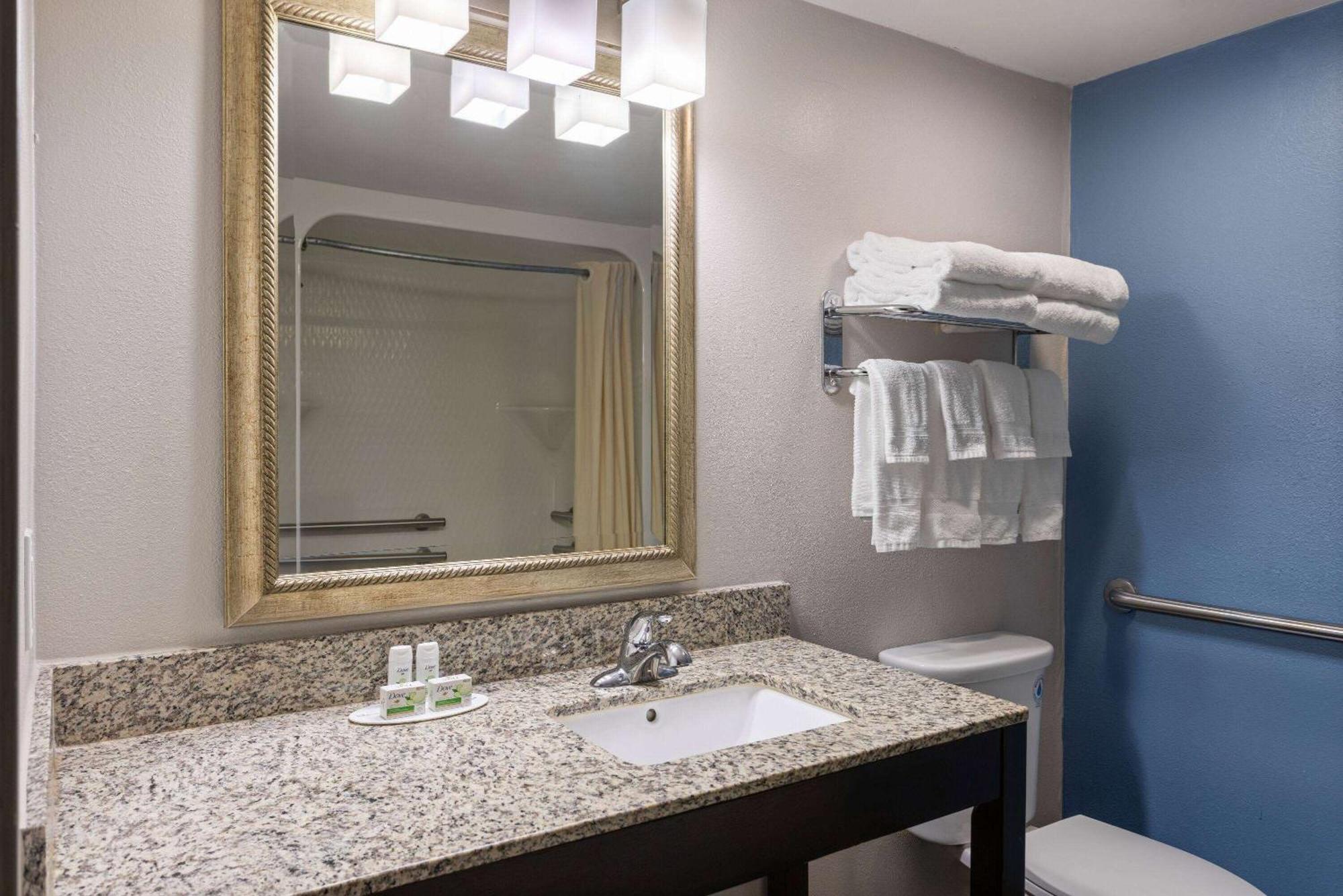 Baymont By Wyndham Newark At University Of Delaware Kültér fotó